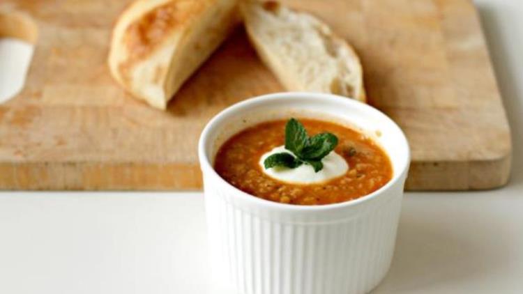 Frumenty and tomato soup (Trahanas)