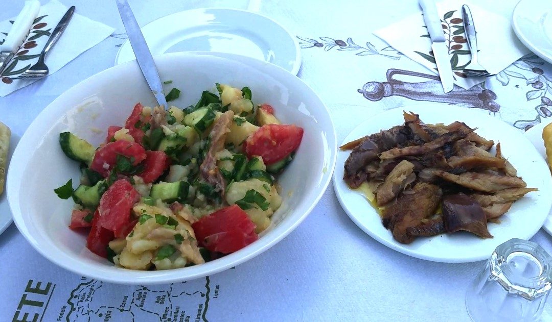 Reggosalata (salad with smoked herring)